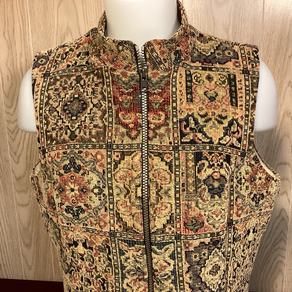 Vintage Orvis Womens Tapestry Vest made in USA size Medium - Picture 2 of 9